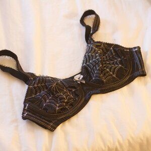 Handmade Vintage-Style Bullet Cup Spiderweb Bra